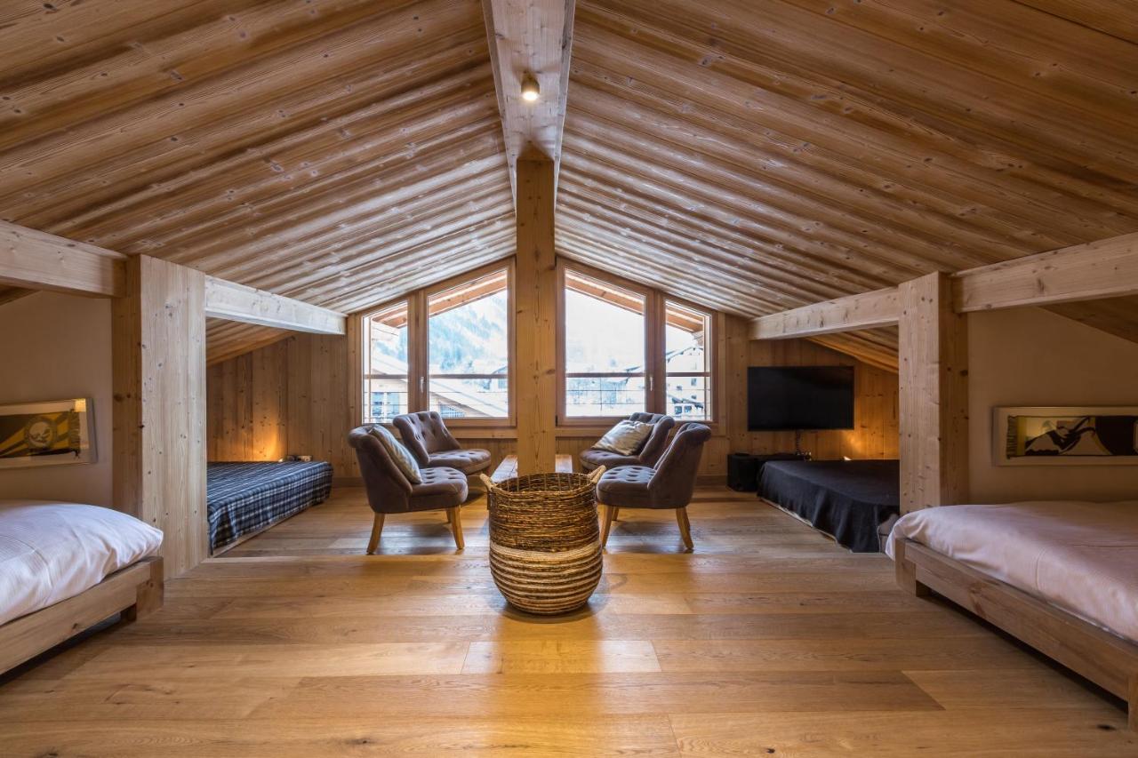 Chalet Yolo - Chalet Retreat In Central Chamonix Steam Room Exterior photo