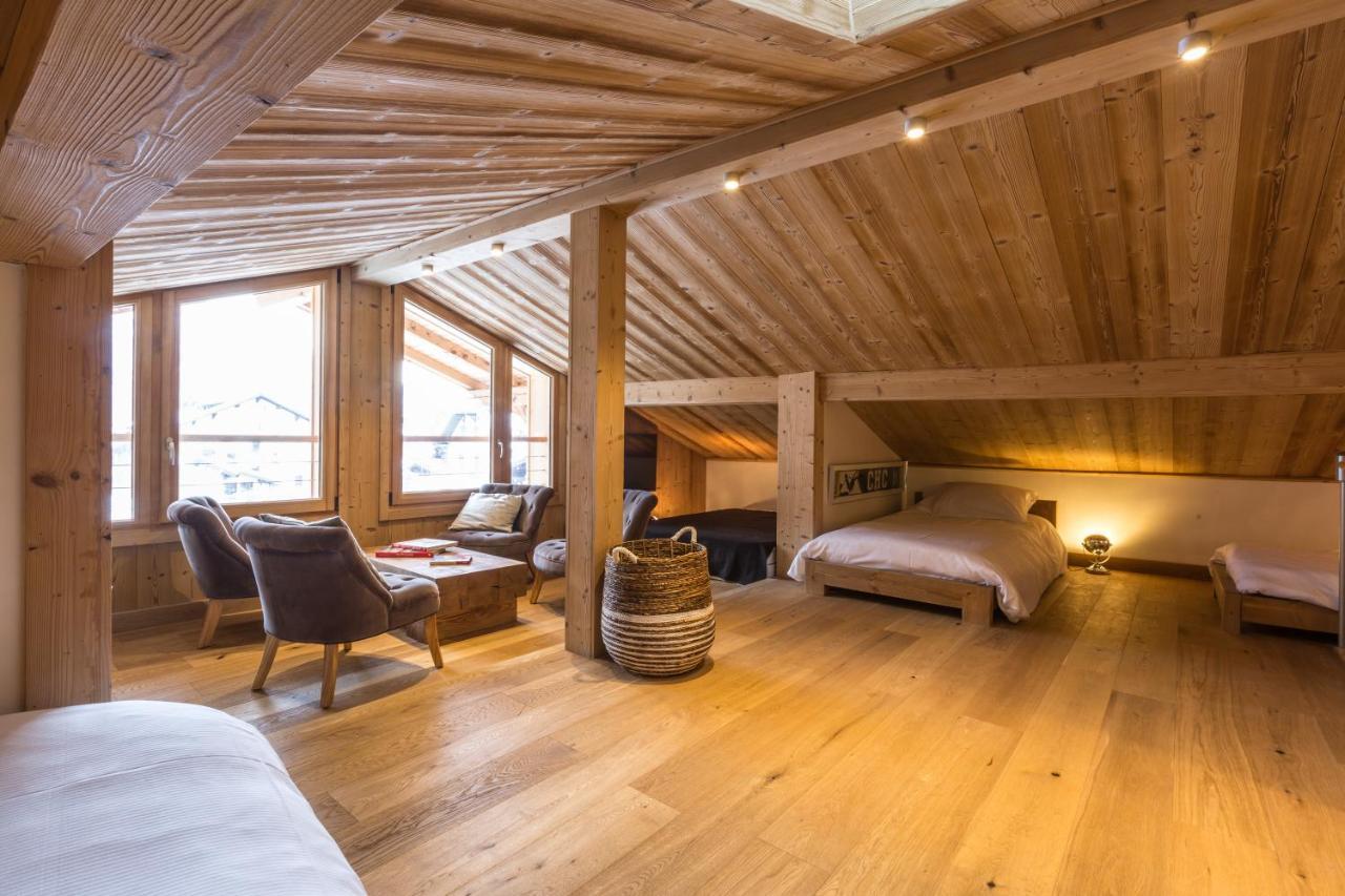 Chalet Yolo - Chalet Retreat In Central Chamonix Steam Room Exterior photo